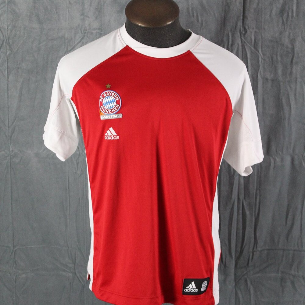 Basketball Warm Up shirt - Bayern Munich Basketball by Adidas - Men's Large